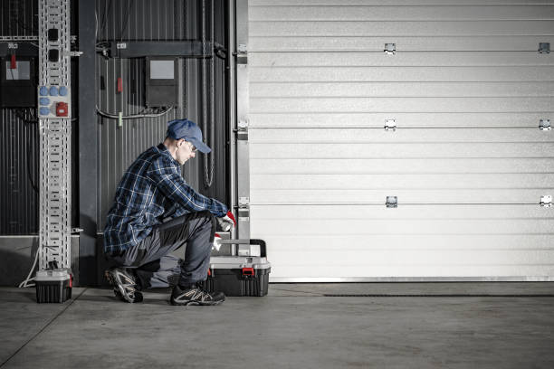 Commercial Overhead Door Buying Guide: Steel, Aluminum, or Insulated for Your Business